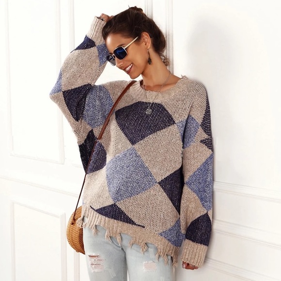 Distressed Hem Argyle Pattern Sweater - Picture 2 of 5